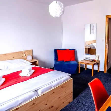 ゴング ホテル 4*